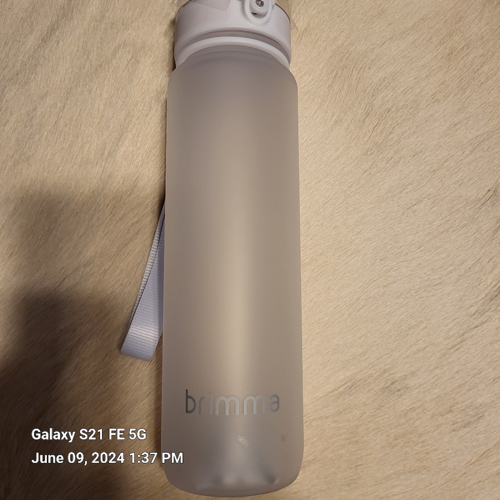 BRIMMA 32 oz water bottle